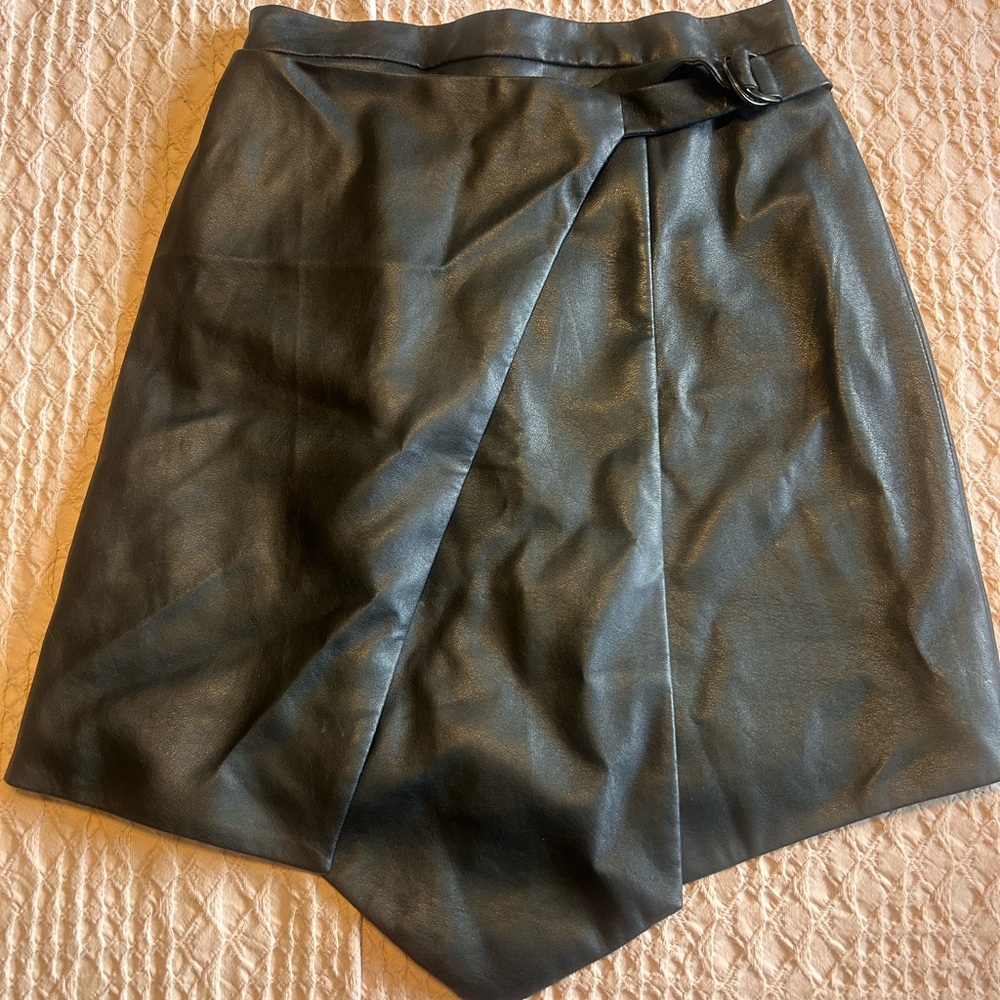 Elegant Black Leather Skirt by BCBG